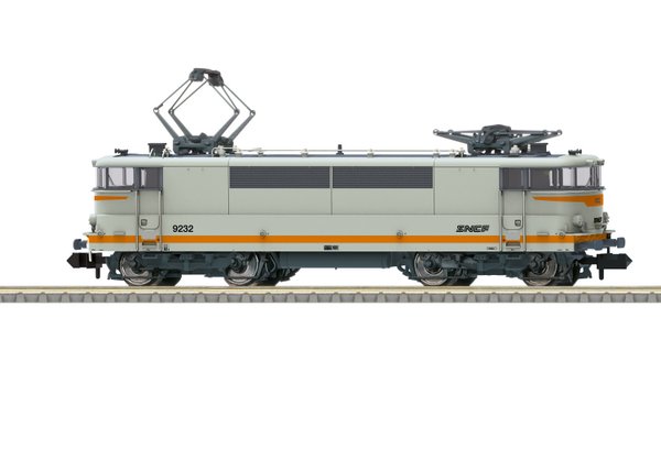 16695 Vorbild: Schnellzugelektrolokomotive BB 9232 der Französischen Staatseisenbahnen (SNCF)