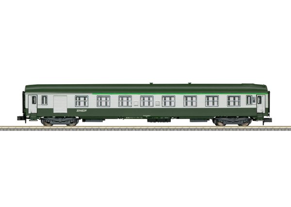 18463 Schnellzugwagen 2. Klasse mit Gepäckraum (B7D) der Französischen Staatseisenbahn (SNCF)